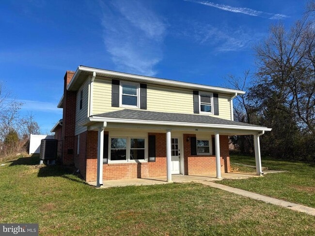 Building Photo - 105 Cotta Ln