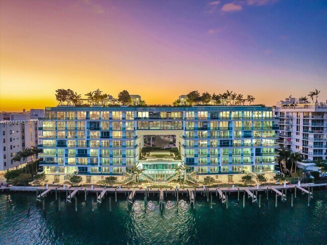 Building Photo - 9201 E Bay Harbor Dr
