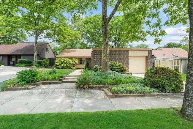 Building Photo - 5360 Red Lake Ct