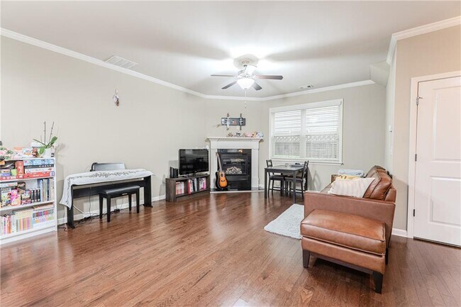 Building Photo - 801 Village Field Ct NW