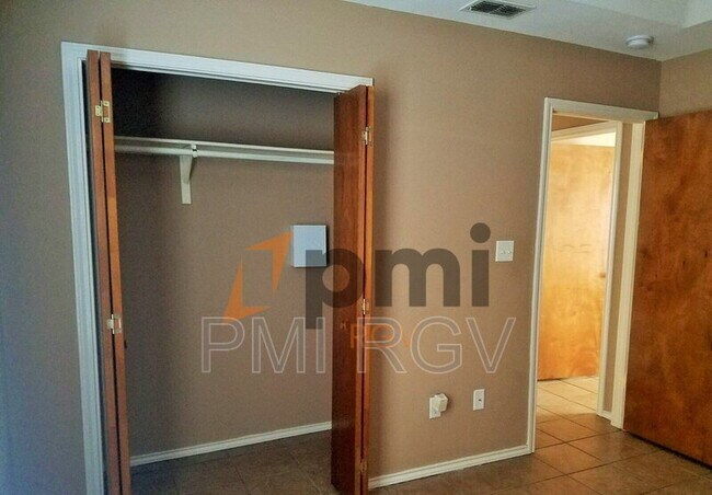 Building Photo - 1014 French Ave