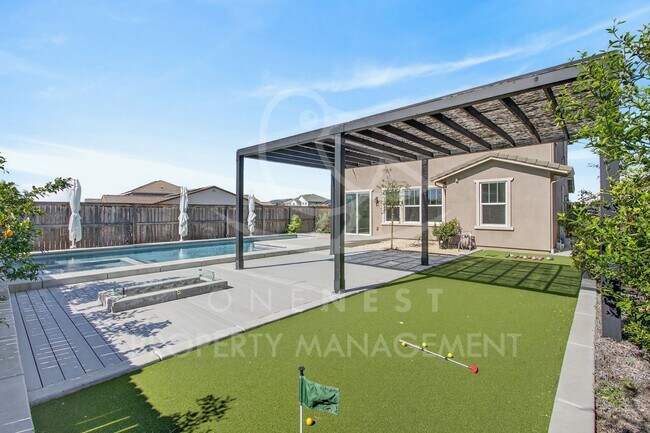 Building Photo - **move in 5/1 $500 off first months rent** Desirable Twelve Bridges Home | 4 bed 3.5 bath