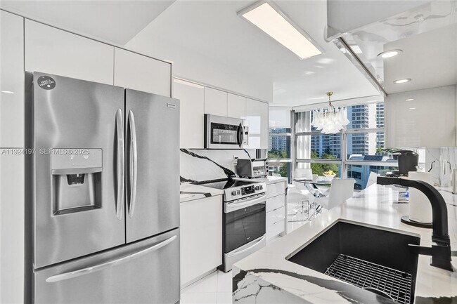 Building Photo - 3400 NE 192 St