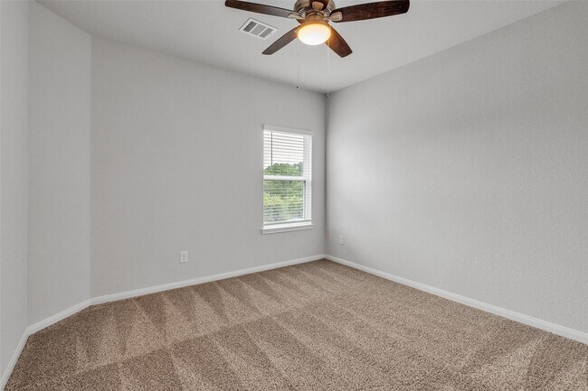 Building Photo - 24902 Landolfi Dr