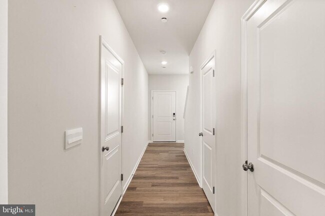 Building Photo - 138 Willett Holw St