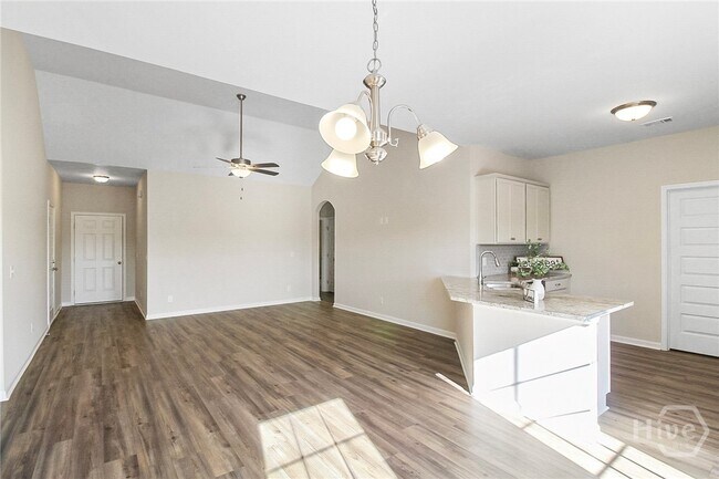 Building Photo - 1712 Arnall Dr