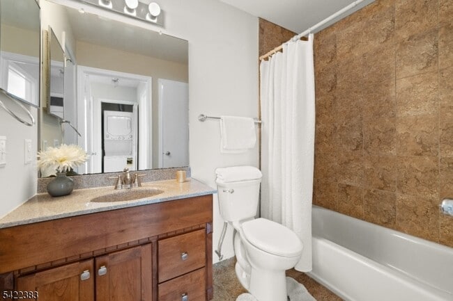 Building Photo - 62 Eton Way