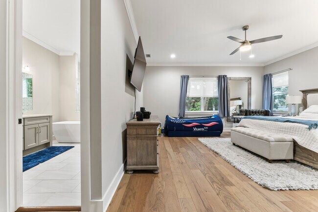 Building Photo - 3314 W Villa Rosa St