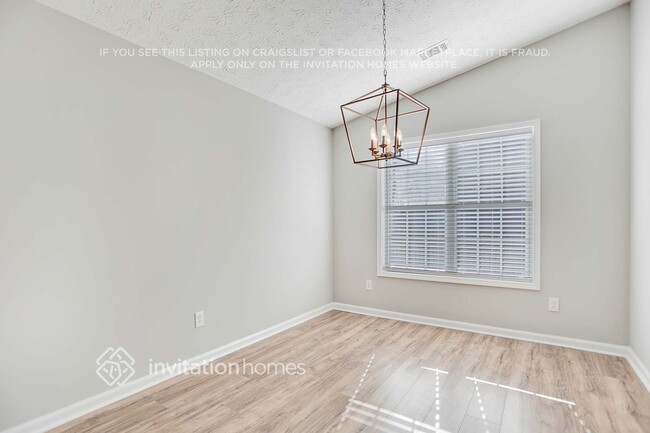 Building Photo - 425 2 Iron Trail NW