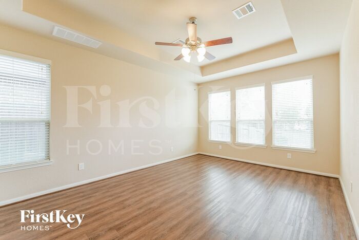 Building Photo - 143 N Greatwood Glen Pl
