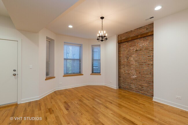 Building Photo - 5656 S Indiana Ave