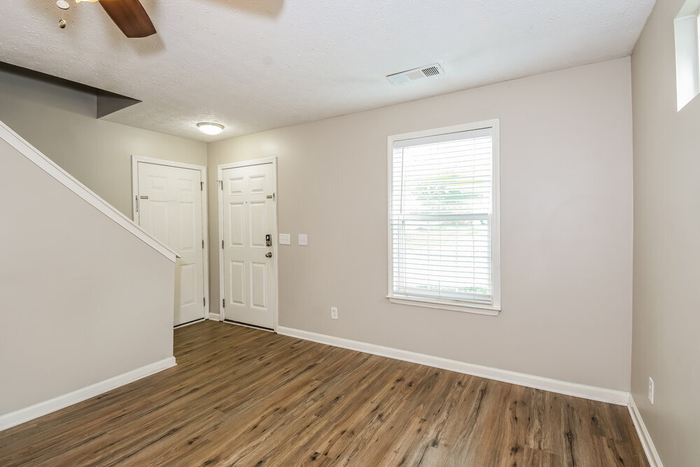 Building Photo - 632 Spanish Oak Dr