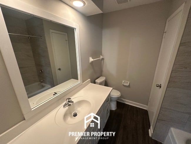 Building Photo - 4556 Trout Valley Dr