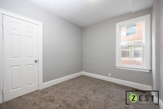 Building Photo - 3783 Tyler St