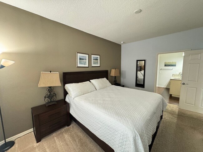 Building Photo - Exceptional Townhome in West Lucaya Village — Minutes from Walt Disney World