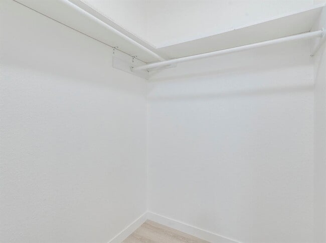 Building Photo - 6706 Deatonhill Dr