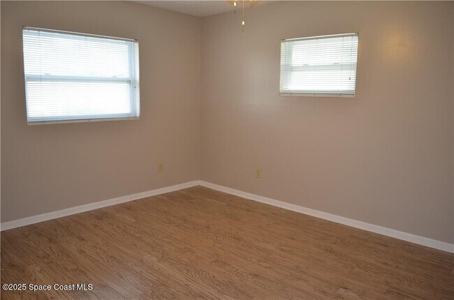 Building Photo - 1815 37th Ave