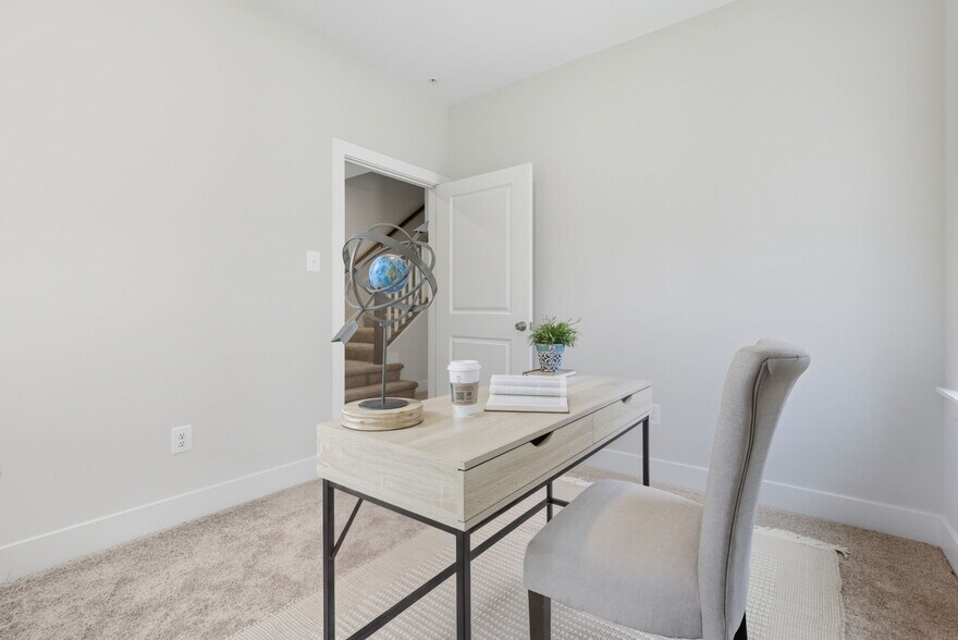 Building Photo - 328 Ridge Rd