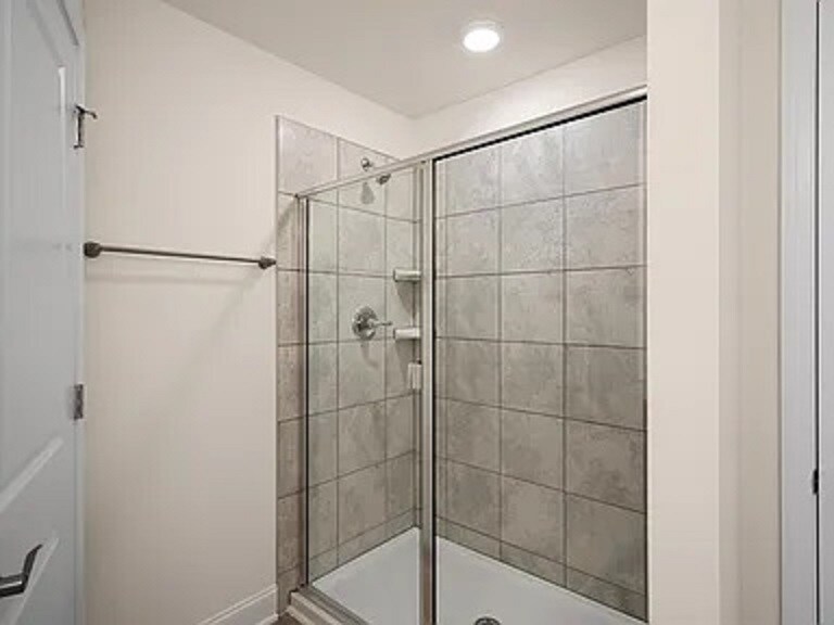 Building Photo - 1013 Channel Drop Dr