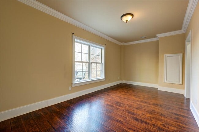 Building Photo - 1049 Highland Village Trail