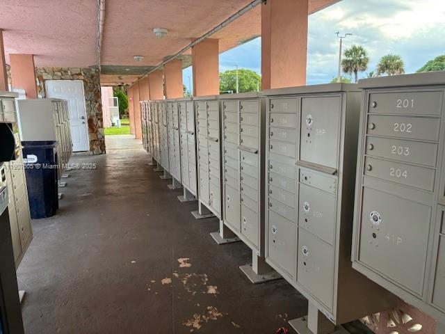 Building Photo - 19781 SW 114th Ave