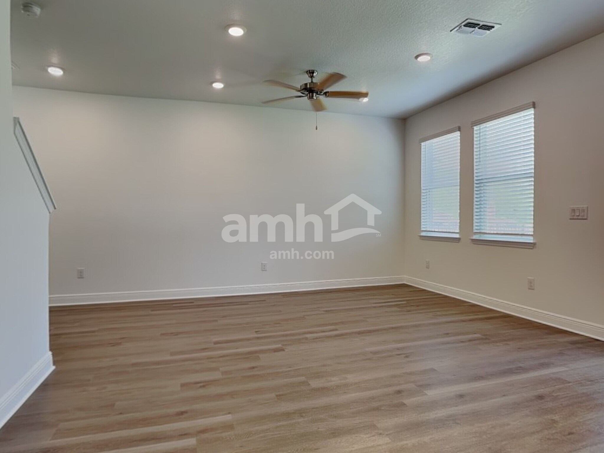 Building Photo - 6764 Atlantic Bch Ave