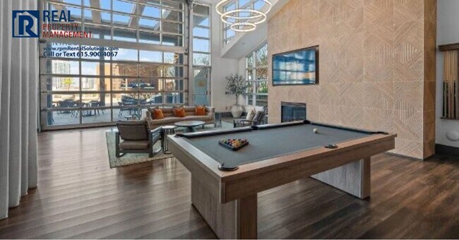 Building Photo - Modern, high-end condo in the ICON! So many amenities! Offering half off first months rent!