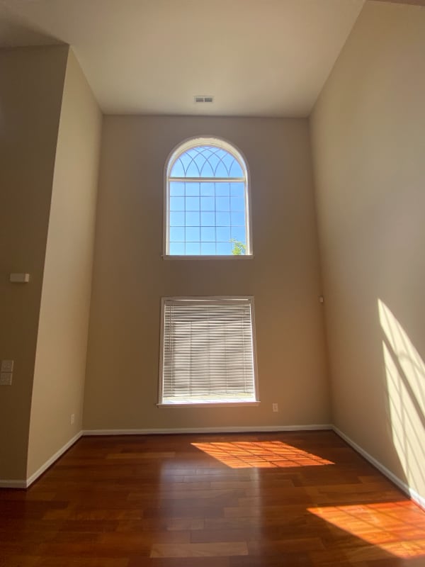 Building Photo - 105 Saltybrook Ln