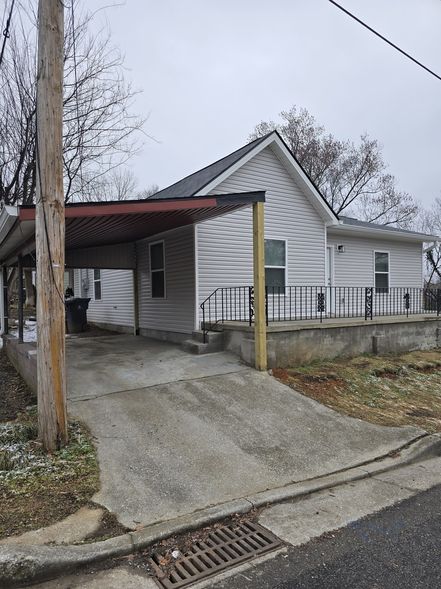 Building Photo - 1621 Wallace St