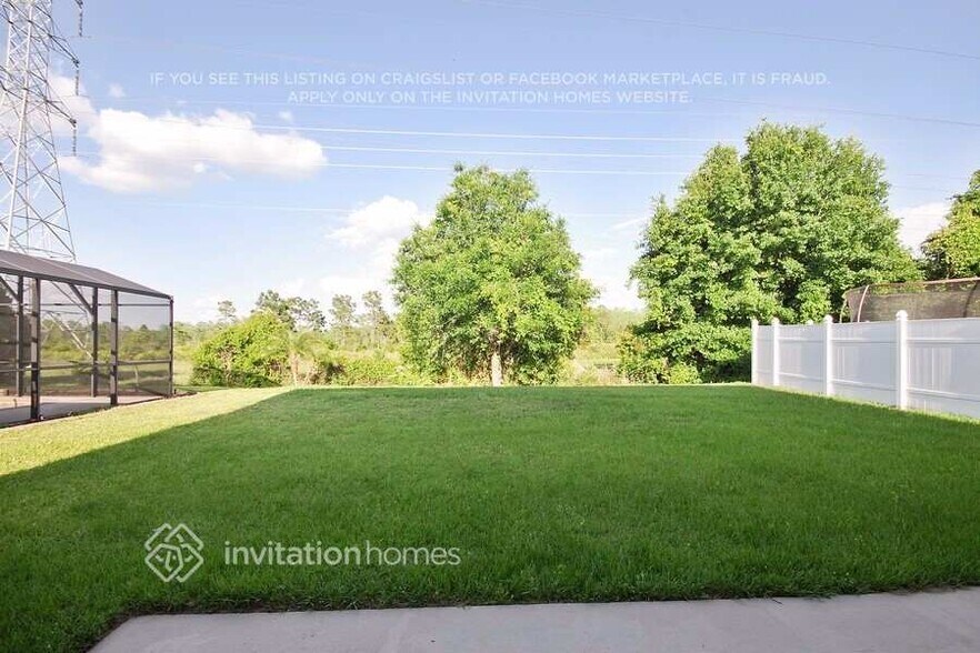 Building Photo - 11806 Bentry St