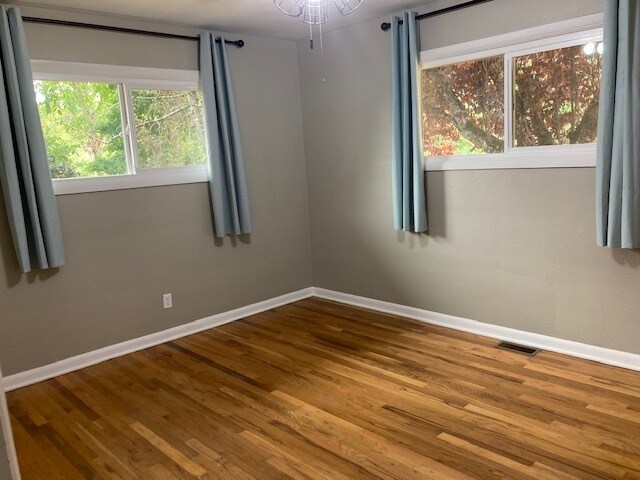 Building Photo - 776 Dearborn Ave NE