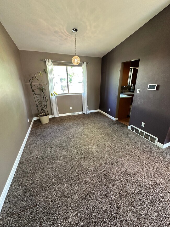 Building Photo - 7393 S Washington Cir