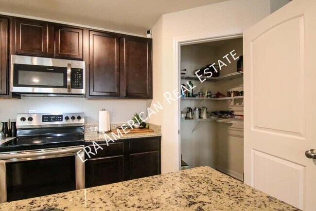 Building Photo - 808 Moorhen Wy