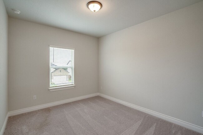 Building Photo - 4817 Seadrift Dr