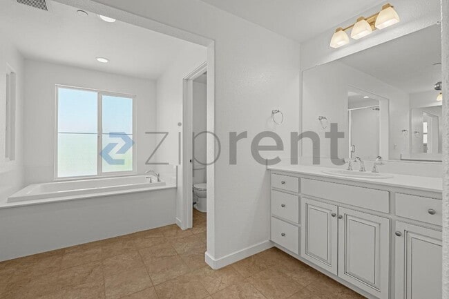 Building Photo - 136 Willowrun Wy