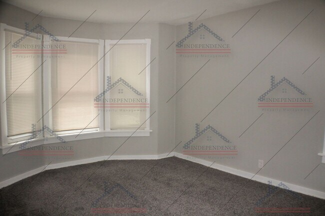 Building Photo - Illinois Estate: New Year, New Home: 50% O...
