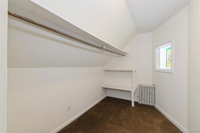 Building Photo - 11 Deauville Pkwy