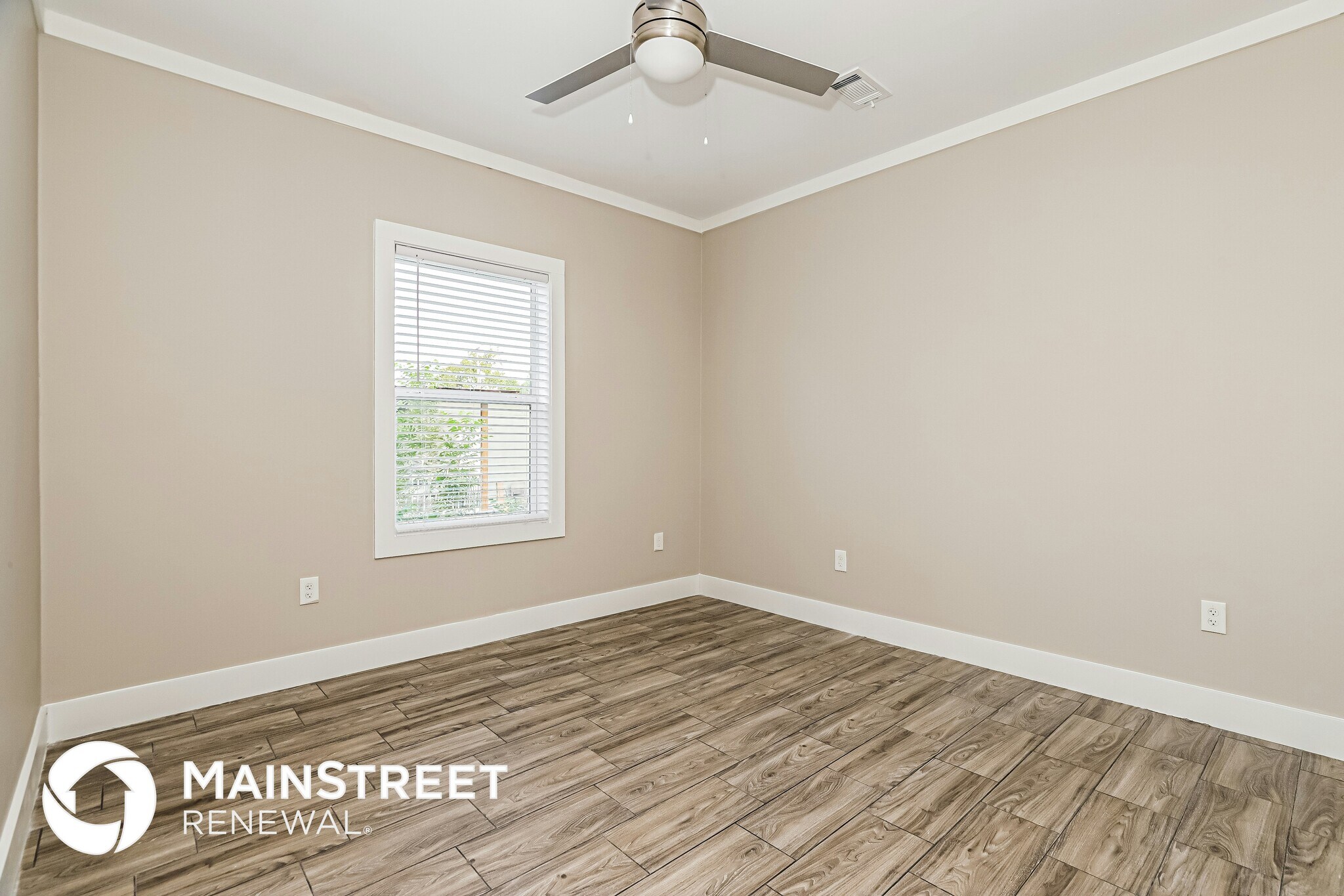 Building Photo - 839 Perez St