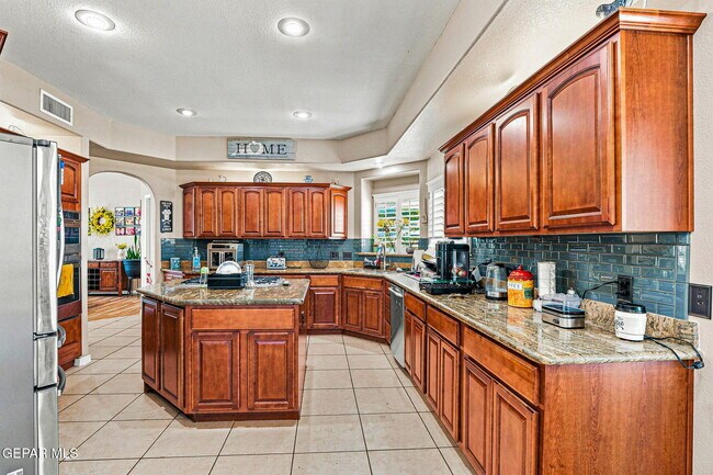 Building Photo - 13566 Emerald Coast Ln