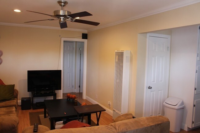 Building Photo - 456 N Winchester Blvd