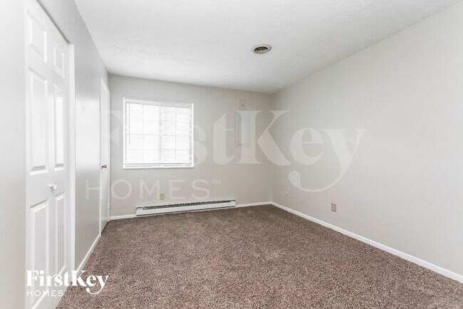Building Photo - 819 Moss Oak Ct