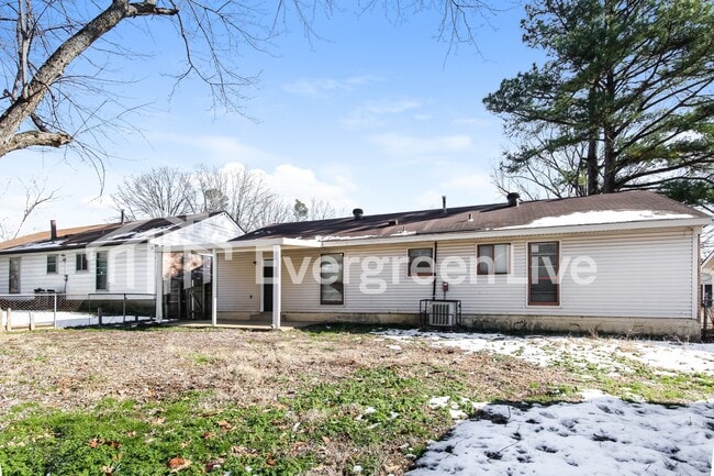 Building Photo - 5267 Broken Oak Dr