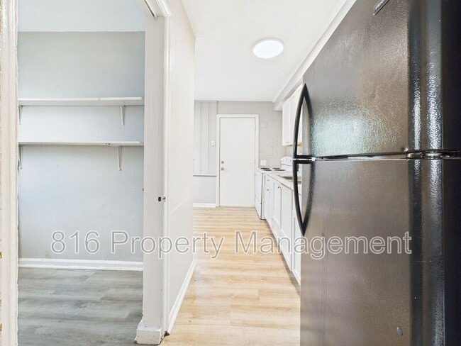 Building Photo - 6149 Agnes Ave