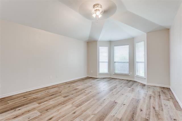 Building Photo - 529 Lochwood Dr