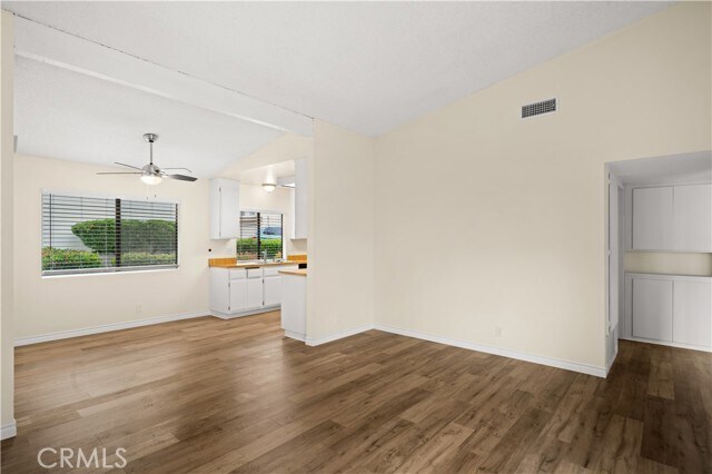 Building Photo - 450 Shady Ct