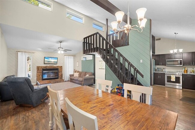 Building Photo - 402 72nd St NW