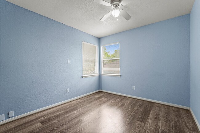 Building Photo - 1714 Blindlake Dr