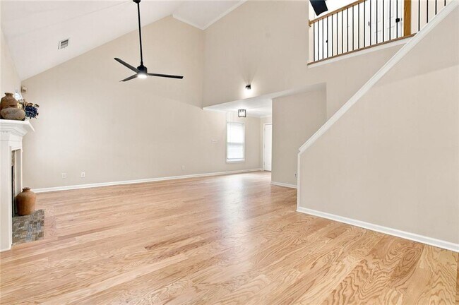 Building Photo - 5527 Bridge Pointe Dr