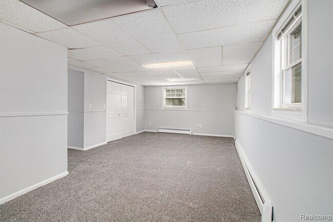 Building Photo - 13428 Sequoia Ln