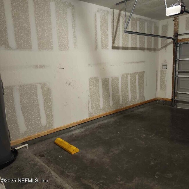 Building Photo - 86624 Shortline Cir